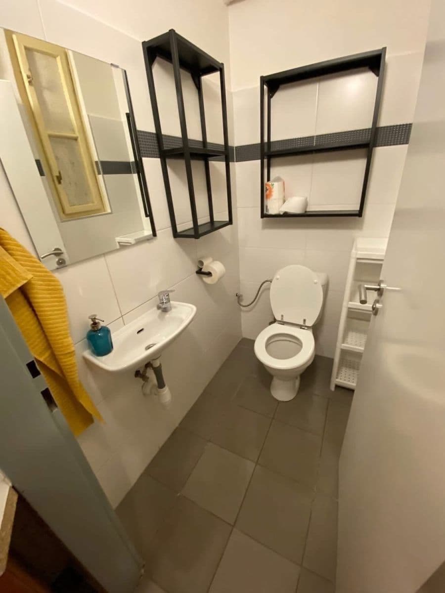 Prenájom bytu 1-izbový 40 m², Bartoškova, Praha, Praha Prenájom bytu 1-izbový 40 m², Bartoškova, Praha, Praha