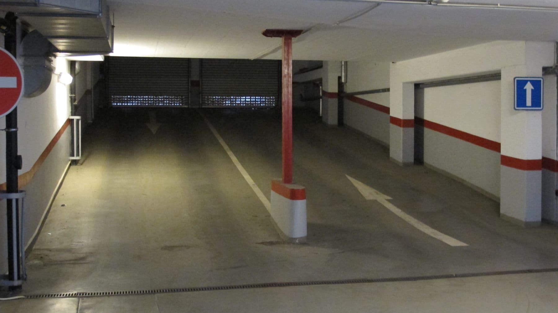 Prenájom garáže 12 m², Na Zatlance, Praha, Praha Prenájom garáže 12 m², Na Zatlance, Praha, Praha