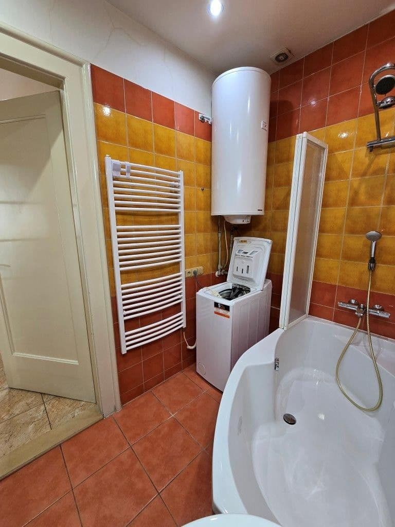 Prenájom bytu 2-izbový 85 m², Českobratrská, Ostrava, Moravskoslezský kraj Prenájom bytu 2-izbový 85 m², Českobratrská, Ostrava, Moravskoslezský kraj