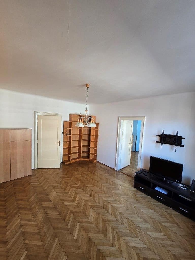 Prenájom bytu 2-izbový 85 m², Českobratrská, Ostrava, Moravskoslezský kraj Prenájom bytu 2-izbový 85 m², Českobratrská, Ostrava, Moravskoslezský kraj