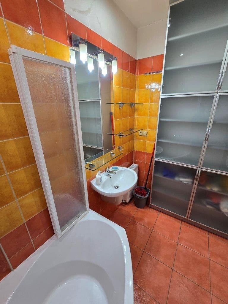 Prenájom bytu 2-izbový 85 m², Českobratrská, Ostrava, Moravskoslezský kraj Prenájom bytu 2-izbový 85 m², Českobratrská, Ostrava, Moravskoslezský kraj