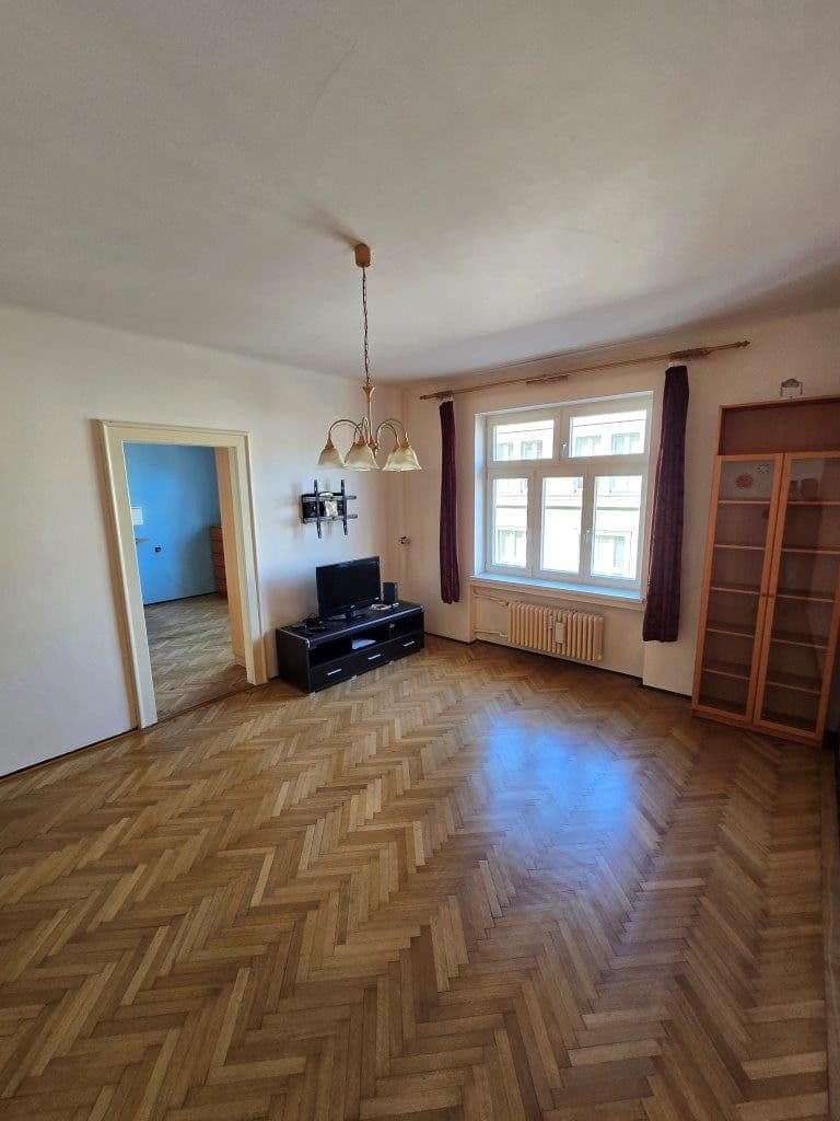 Prenájom bytu 2-izbový 85 m², Českobratrská, Ostrava, Moravskoslezský kraj Prenájom bytu 2-izbový 85 m², Českobratrská, Ostrava, Moravskoslezský kraj