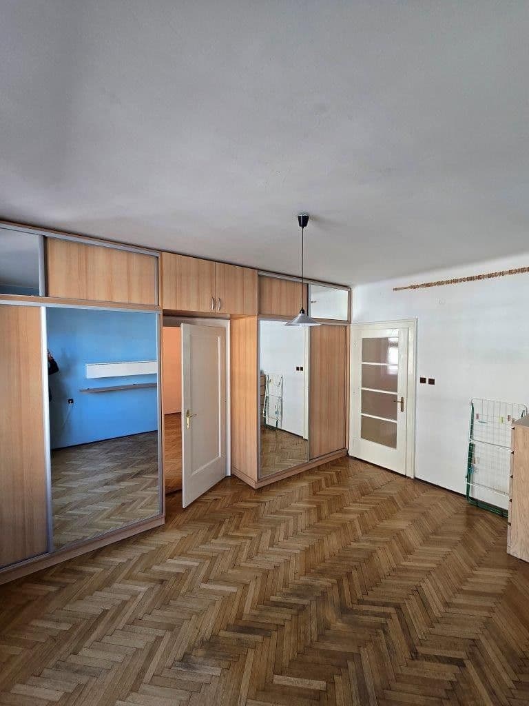 Prenájom bytu 2-izbový 85 m², Českobratrská, Ostrava, Moravskoslezský kraj Prenájom bytu 2-izbový 85 m², Českobratrská, Ostrava, Moravskoslezský kraj