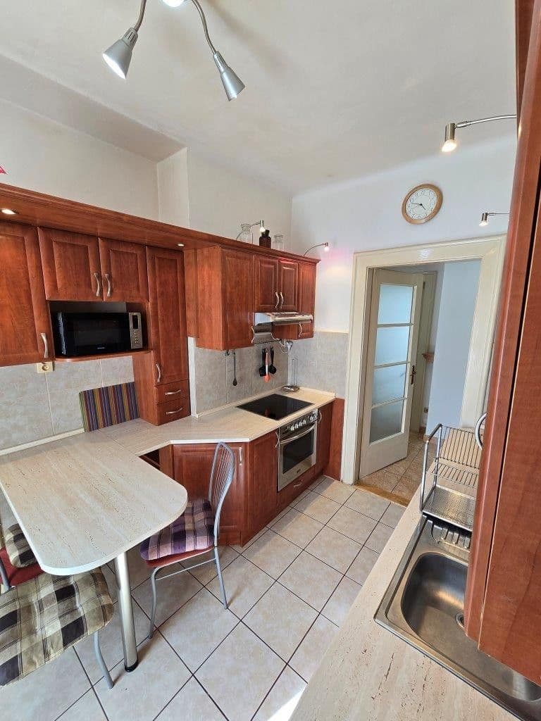 Prenájom bytu 2-izbový 85 m², Českobratrská, Ostrava, Moravskoslezský kraj Prenájom bytu 2-izbový 85 m², Českobratrská, Ostrava, Moravskoslezský kraj