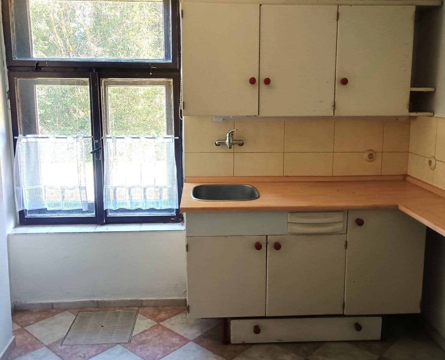 Predaj rekreačného objektu 60 m², pozemek 230 m², Jáchymov, Karlovarský kraj Predaj rekreačného objektu 60 m², pozemek 230 m², Jáchymov, Karlovarský kraj