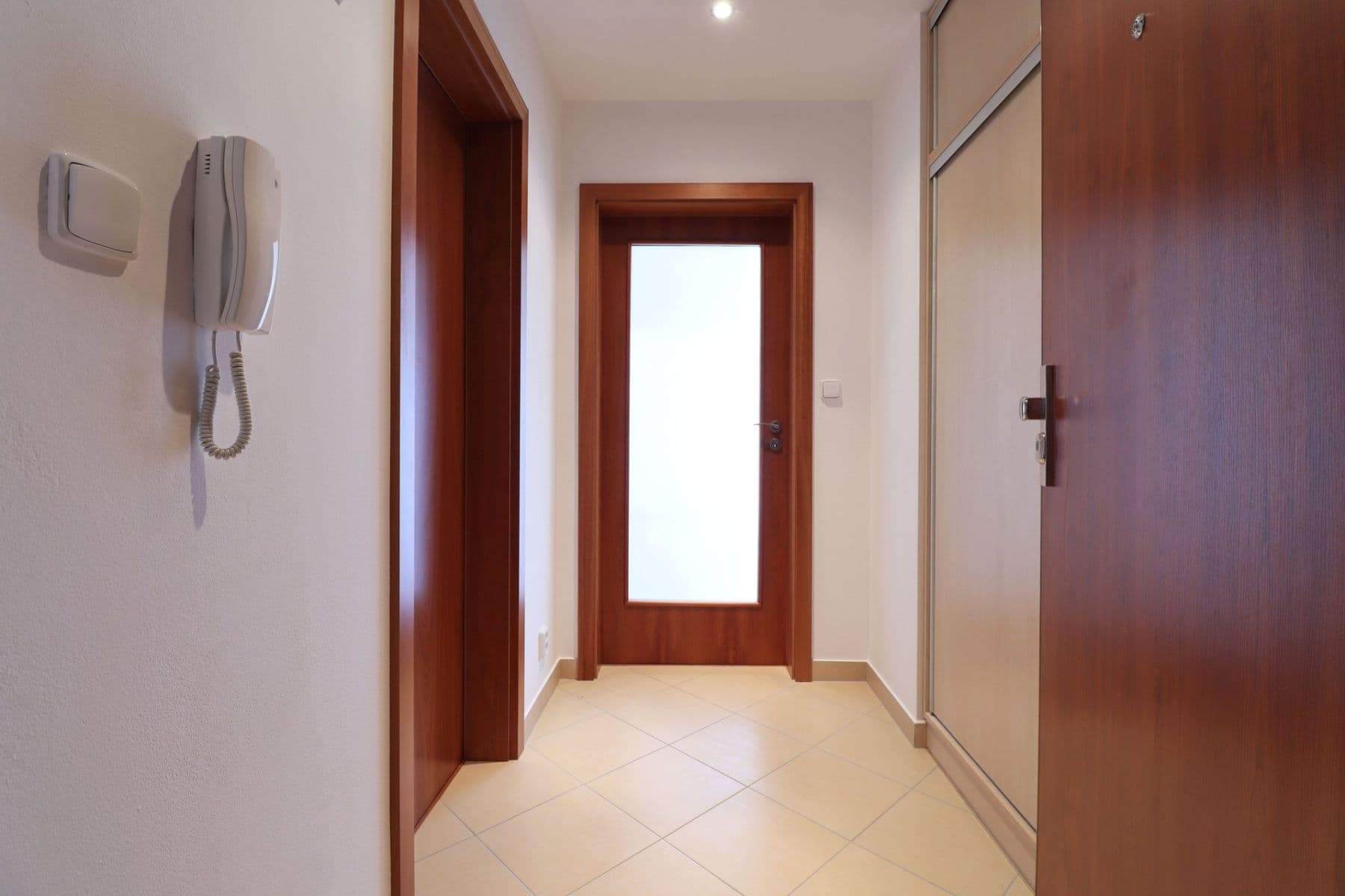 Prenájom bytu 2-izbový 49 m², Nad Akcízem, Praha, Praha Prenájom bytu 2-izbový 49 m², Nad Akcízem, Praha, Praha
