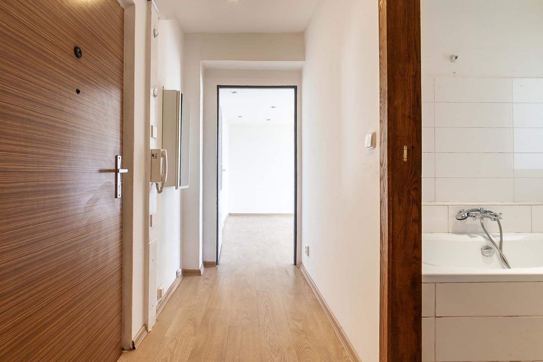 Predaj bytu 2-izbový 42 m², Jana Palacha, Mladá Boleslav, Středočeský kraj Predaj bytu 2-izbový 42 m², Jana Palacha, Mladá Boleslav, Středočeský kraj