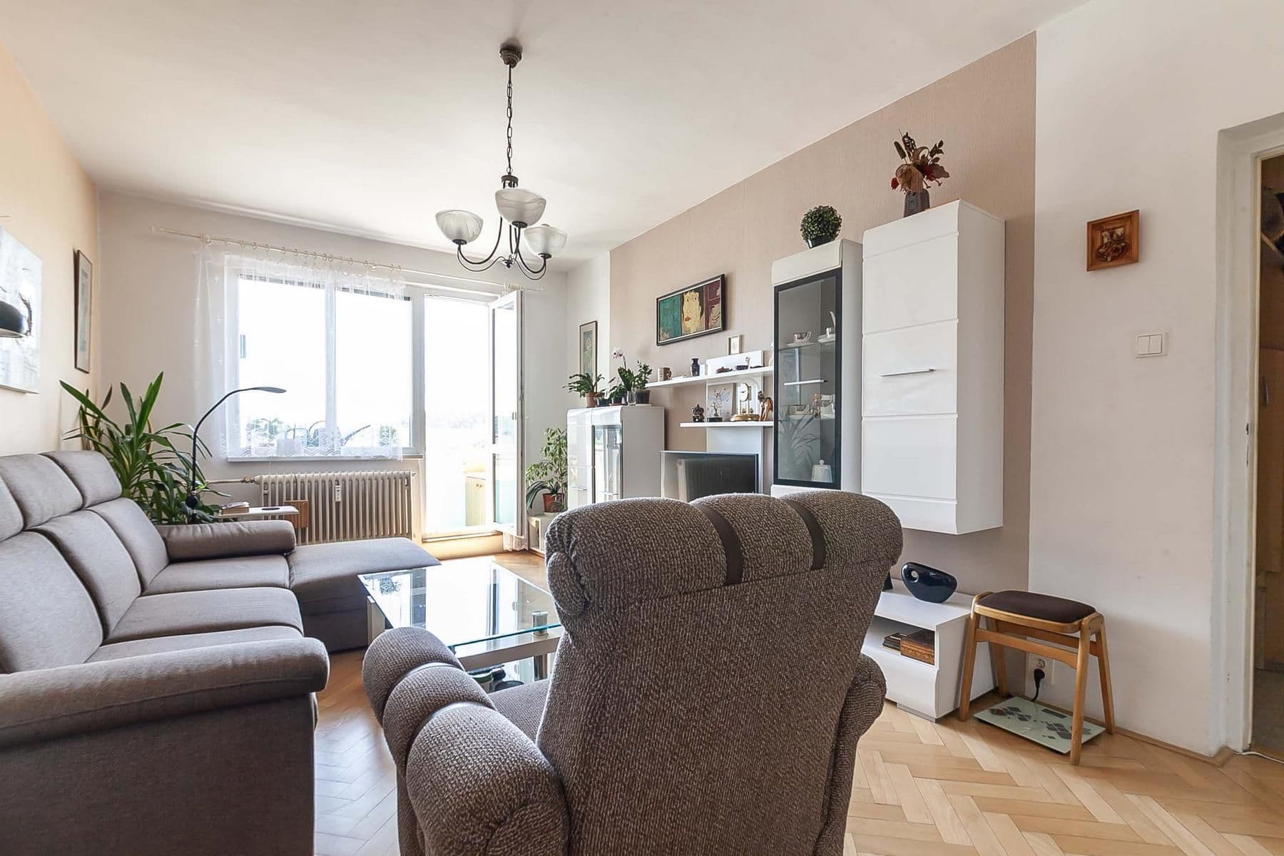 Predaj bytu 2-izbový 61 m², Dr. E. Beneše, Kralupy nad Vltavou, Středočeský kraj Predaj bytu 2-izbový 61 m², Dr. E. Beneše, Kralupy nad Vltavou, Středočeský kraj