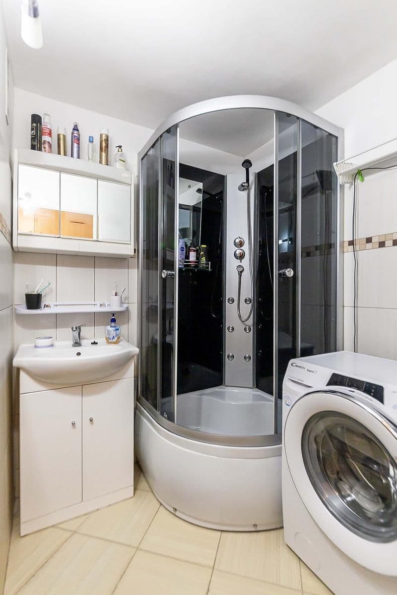 Predaj bytu 2-izbový 61 m², Dr. E. Beneše, Kralupy nad Vltavou, Středočeský kraj Predaj bytu 2-izbový 61 m², Dr. E. Beneše, Kralupy nad Vltavou, Středočeský kraj