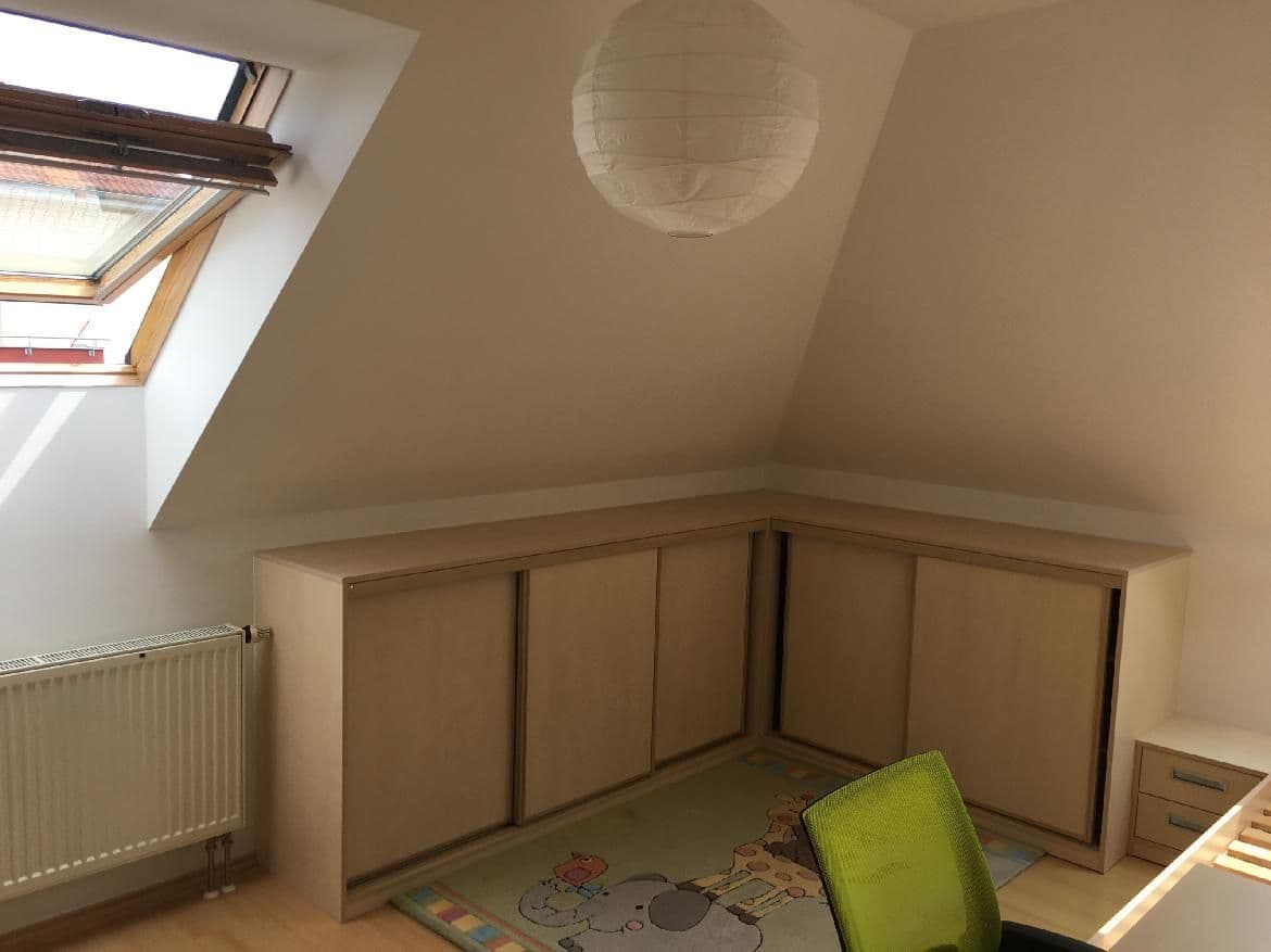 Prenájom bytu 4-izbový 95 m², Mladotova, Praha, Praha Prenájom bytu 4-izbový 95 m², Mladotova, Praha, Praha