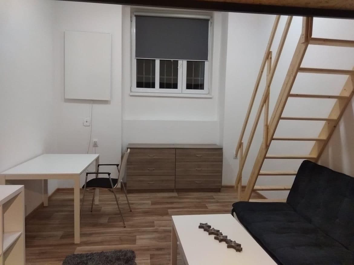 Predaj bytu 1-izbový 28 m², Ohradní, Praha, Praha Predaj bytu 1-izbový 28 m², Ohradní, Praha, Praha