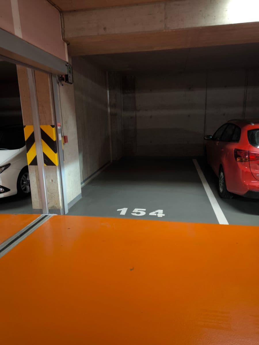 Predaj garáže 26 m², Stočesova, Praha, Praha Predaj garáže 26 m², Stočesova, Praha, Praha