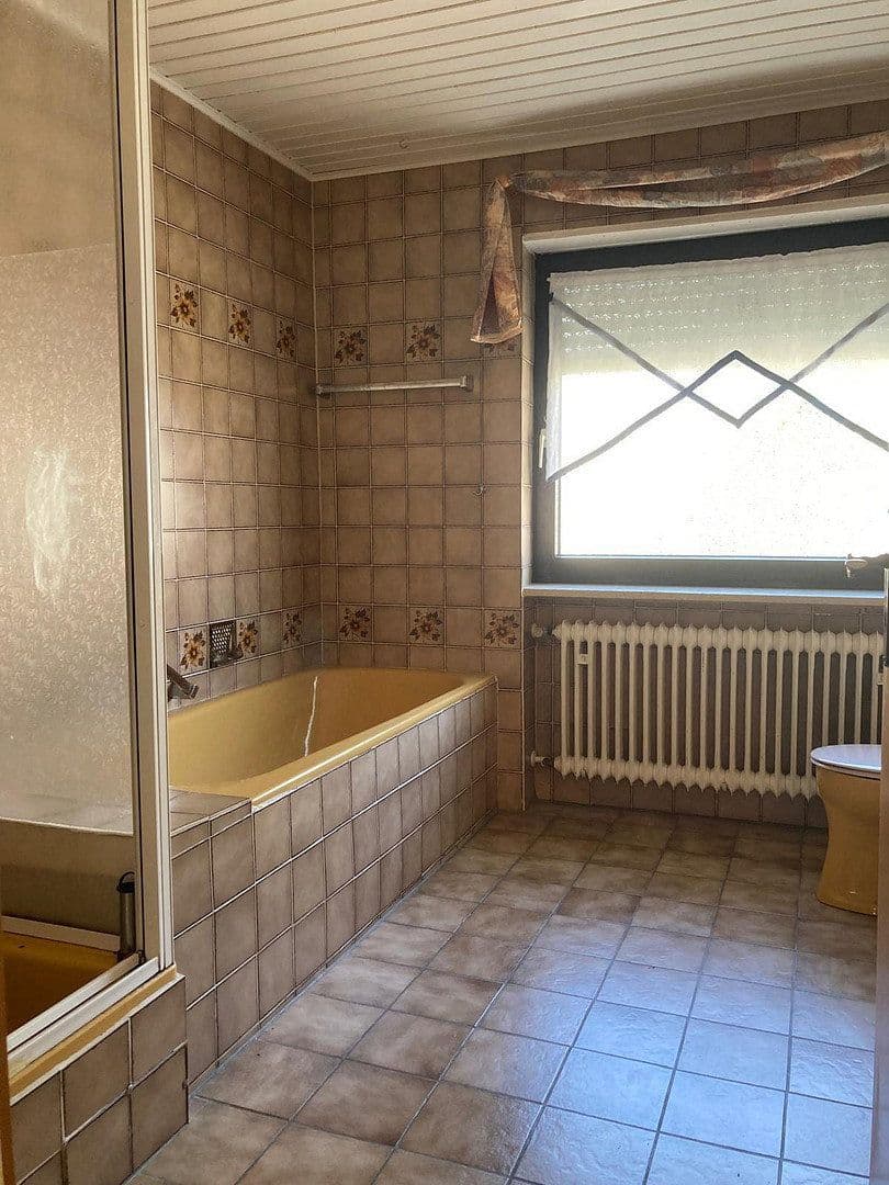 Predaj domu 159 m², pozemek 712 m², Morbach, Porýnie-Falcko Predaj domu 159 m², pozemek 712 m², Morbach, Porýnie-Falcko