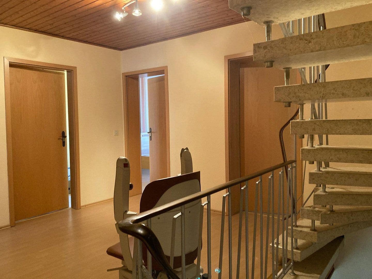 Predaj domu 159 m², pozemek 712 m², Morbach, Porýnie-Falcko Predaj domu 159 m², pozemek 712 m², Morbach, Porýnie-Falcko