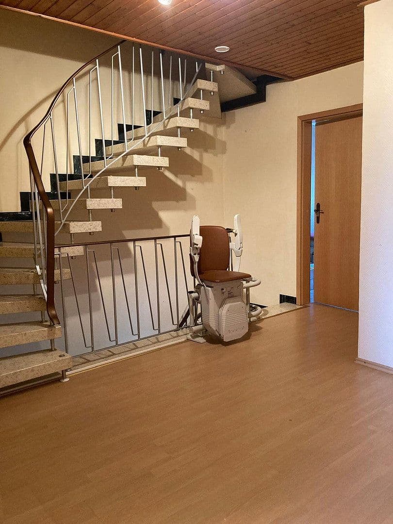 Predaj domu 159 m², pozemek 712 m², Morbach, Porýnie-Falcko Predaj domu 159 m², pozemek 712 m², Morbach, Porýnie-Falcko