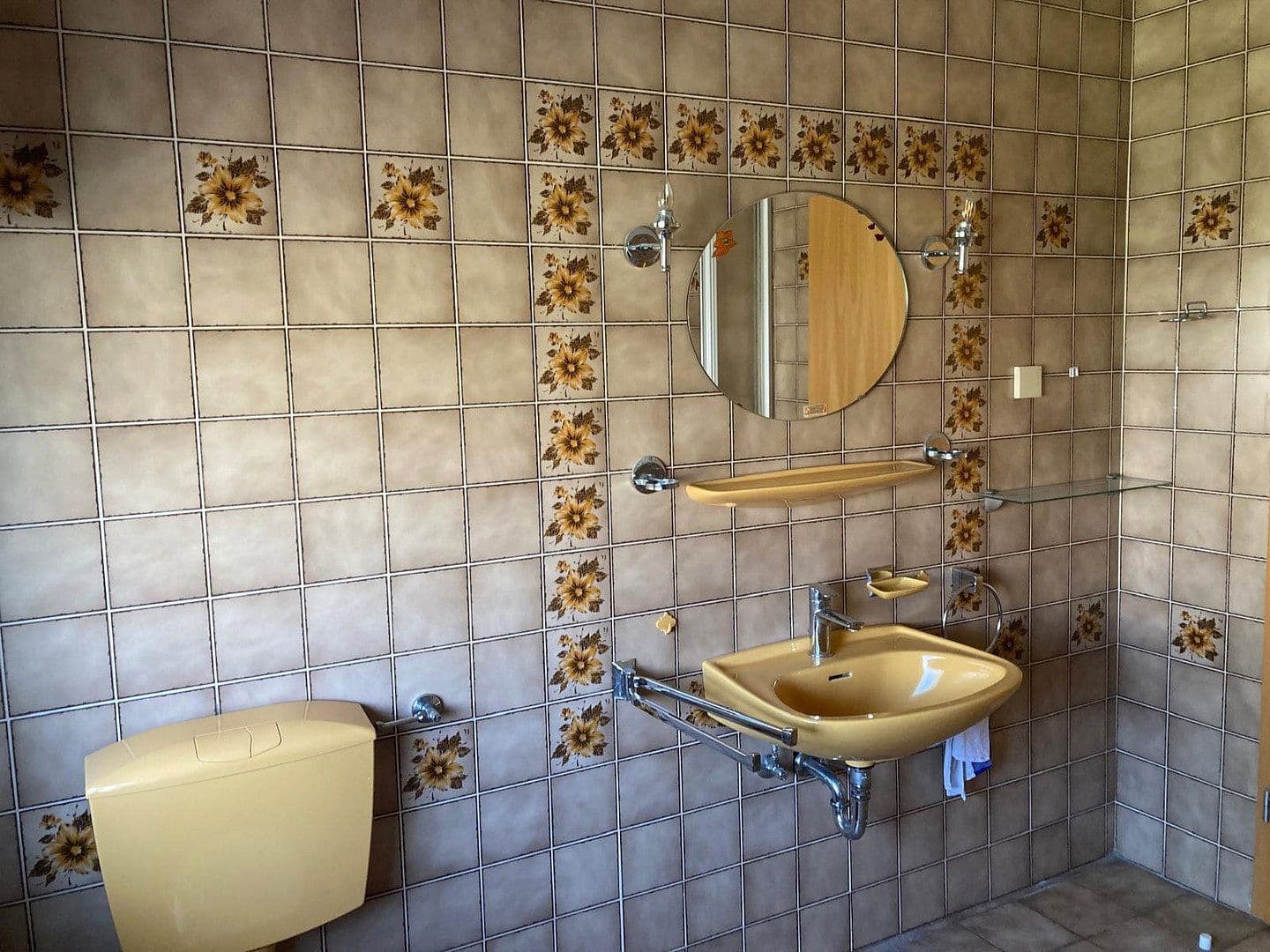 Predaj domu 159 m², pozemek 712 m², Morbach, Porýnie-Falcko Predaj domu 159 m², pozemek 712 m², Morbach, Porýnie-Falcko