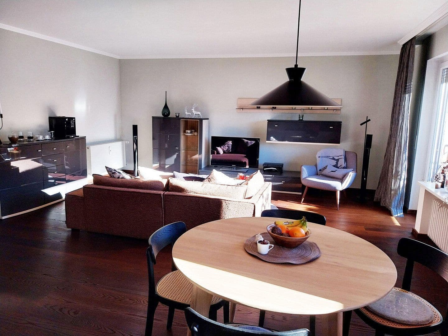 Prenájom bytu 2-izbový 69 m², Weissach/Rottach Egern, Bavorsko Prenájom bytu 2-izbový 69 m², Weissach/Rottach Egern, Bavorsko