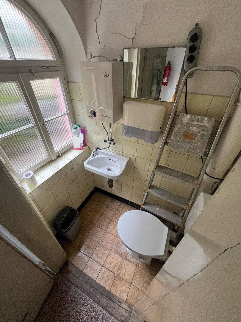 Prenájom nebytového priestoru 37 m², Ziegelgasse 24, Heidelberg, Bádensko-Wurttembersko Prenájom nebytového priestoru 37 m², Ziegelgasse 24, Heidelberg, Bádensko-Wurttembersko