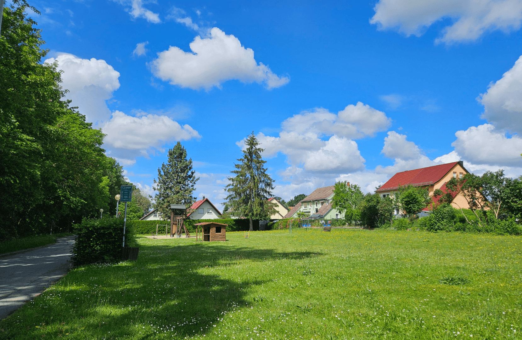 Predaj domu 132 m², pozemek 532 m², Ebersbach, Sasko Predaj domu 132 m², pozemek 532 m², Ebersbach, Sasko