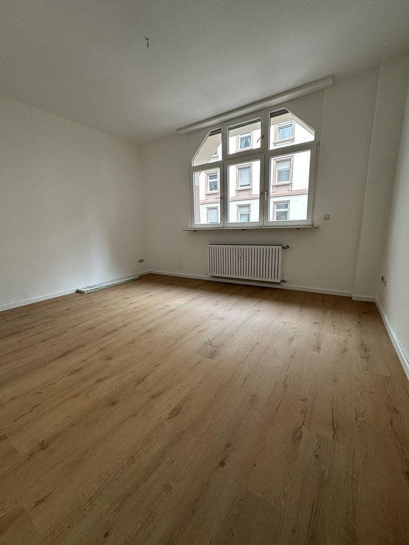 Prenájom bytu 2-izbový 61 m², Mannheim, Bádensko-Wurttembersko Prenájom bytu 2-izbový 61 m², Mannheim, Bádensko-Wurttembersko