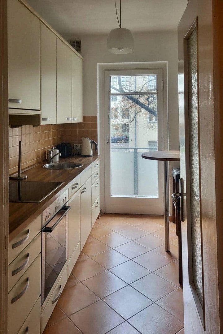 Predaj bytu 2-izbový 62 m², Düsseldorfer Str. 00, Berlin, Berlín Predaj bytu 2-izbový 62 m², Düsseldorfer Str. 00, Berlin, Berlín