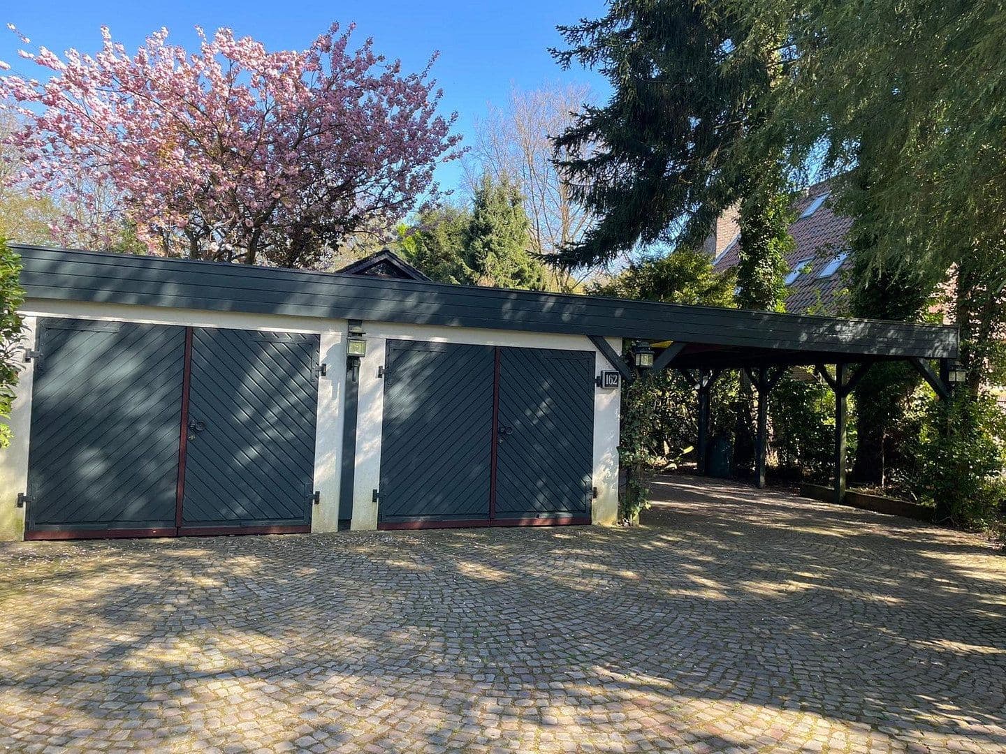 Predaj domu 157 m², pozemek 1.255 m², Wohldorfer Damm 162, Hamburg, Hamburg Predaj domu 157 m², pozemek 1.255 m², Wohldorfer Damm 162, Hamburg, Hamburg