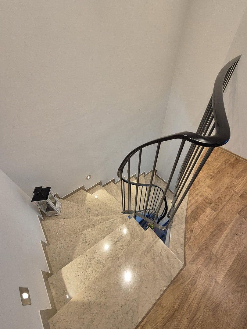 Predaj domu 125 m², pozemek 405 m², Geroldseckstraße 8, München, Bavorsko Predaj domu 125 m², pozemek 405 m², Geroldseckstraße 8, München, Bavorsko