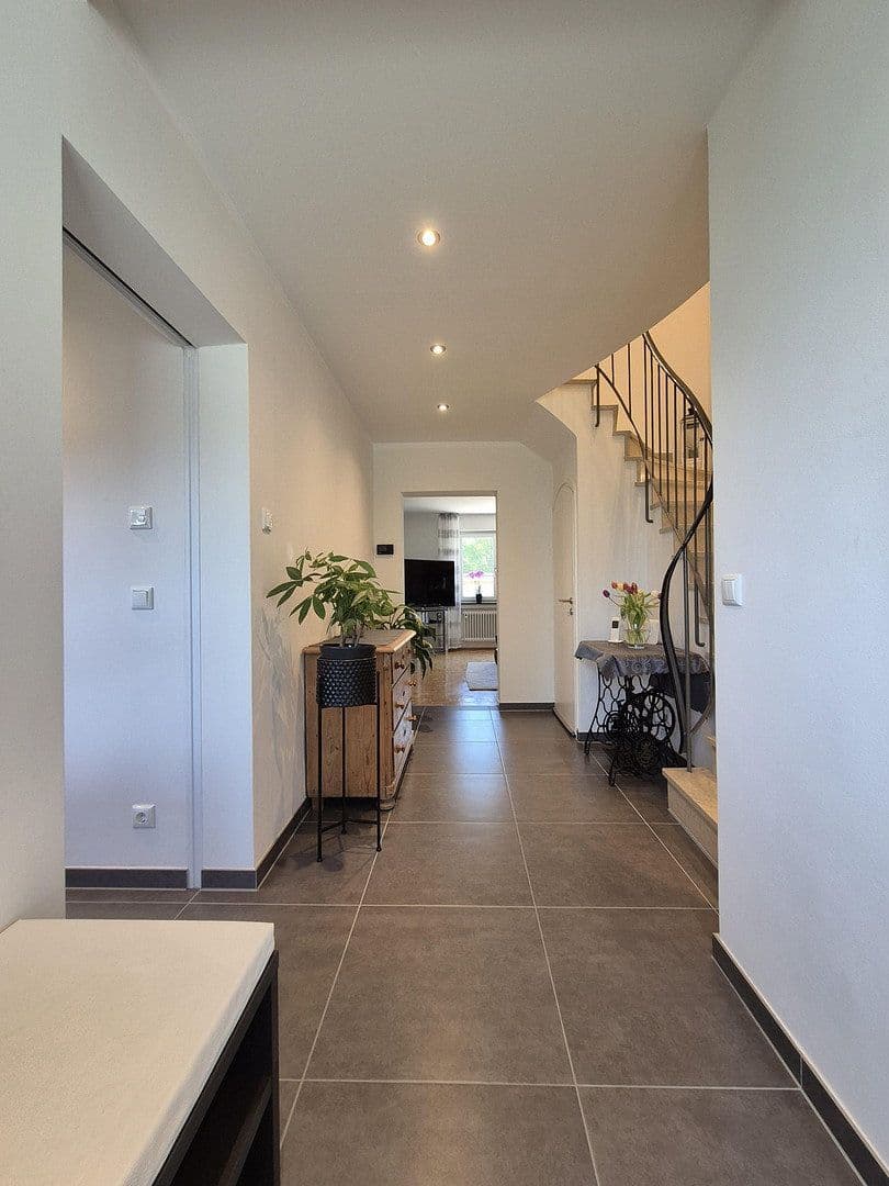 Predaj domu 125 m², pozemek 405 m², Geroldseckstraße 8, München, Bavorsko Predaj domu 125 m², pozemek 405 m², Geroldseckstraße 8, München, Bavorsko