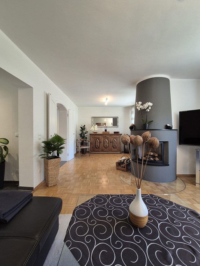 Predaj domu 125 m², pozemek 405 m², Geroldseckstraße 8, München, Bavorsko Predaj domu 125 m², pozemek 405 m², Geroldseckstraße 8, München, Bavorsko