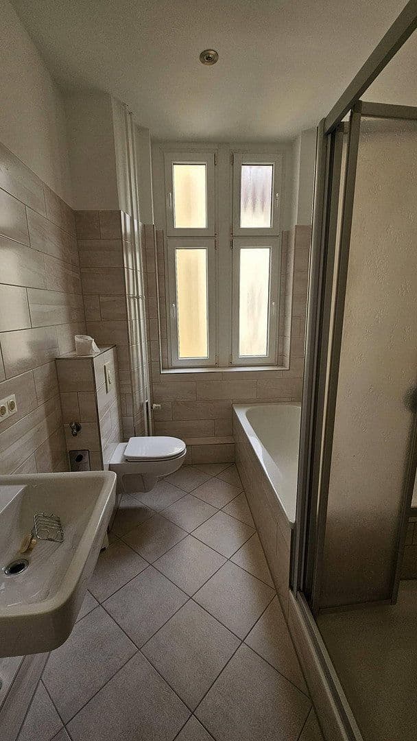 Prenájom bytu 3-izbový 114 m², Philippistraße 8, Berlin, Berlín Prenájom bytu 3-izbový 114 m², Philippistraße 8, Berlin, Berlín