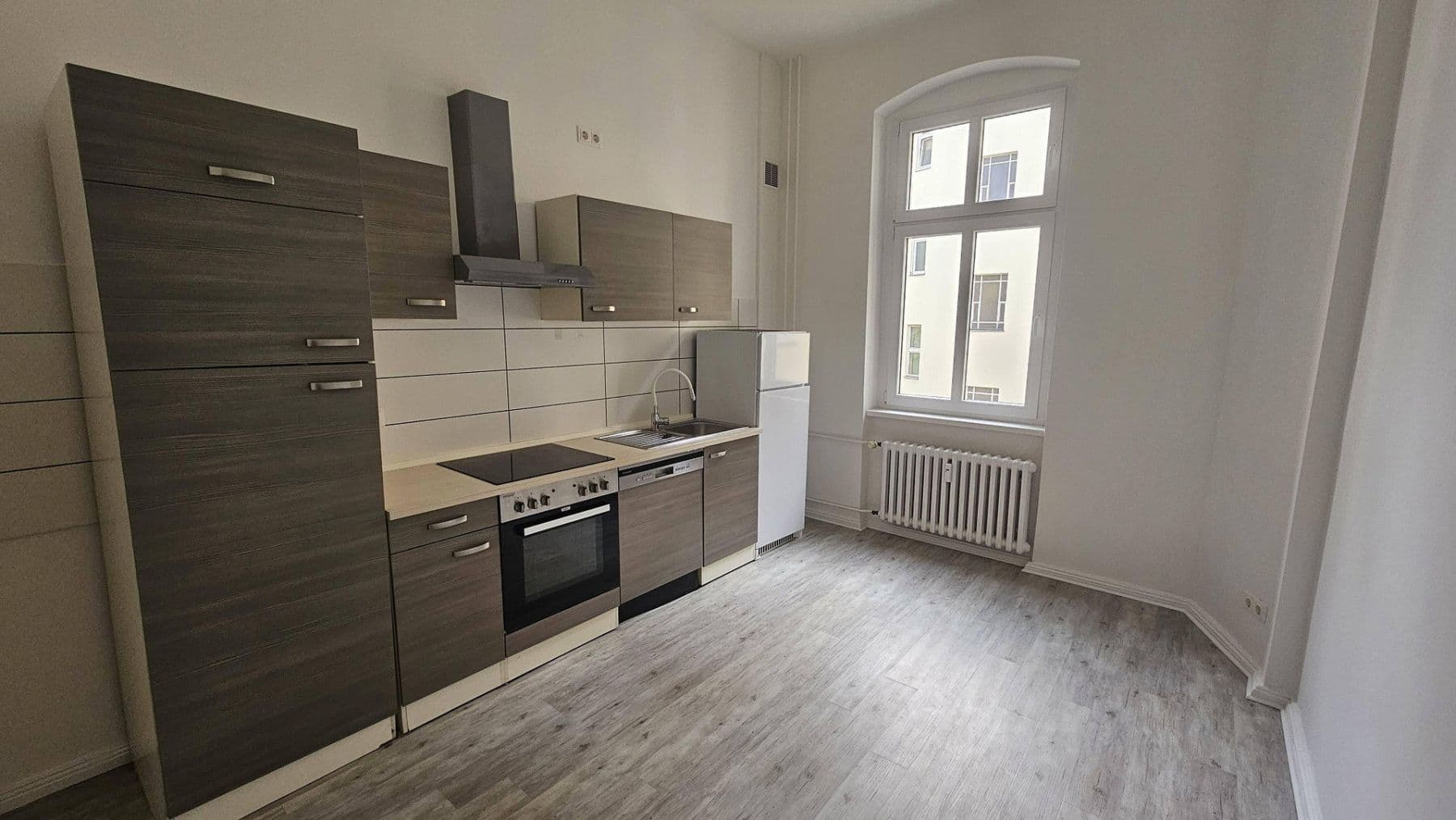 Prenájom bytu 3-izbový 114 m², Philippistraße 8, Berlin, Berlín Prenájom bytu 3-izbový 114 m², Philippistraße 8, Berlin, Berlín