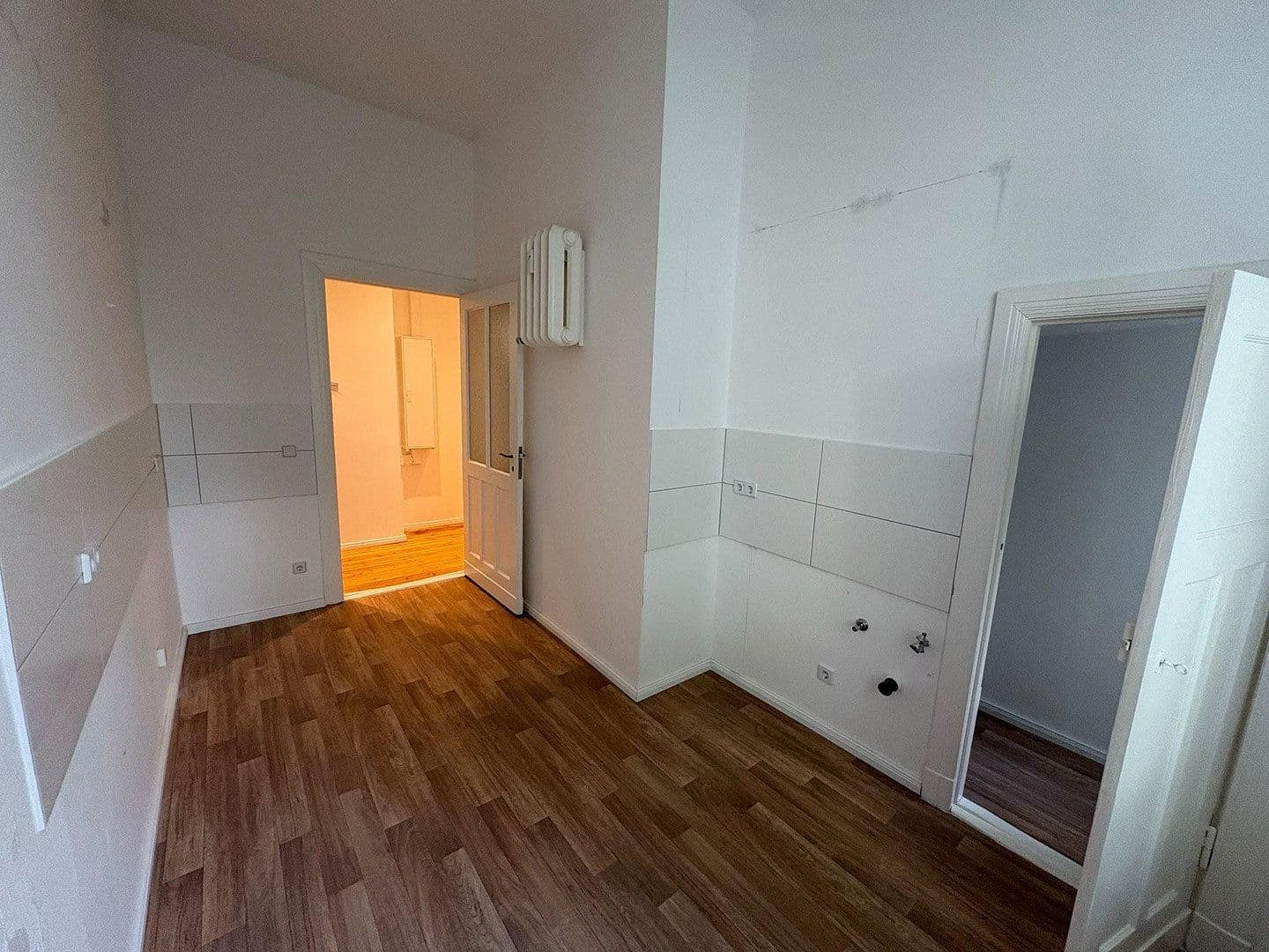 Prenájom bytu 2-izbový 63 m², Duisburgerstr. 15, Berlin, Berlín Prenájom bytu 2-izbový 63 m², Duisburgerstr. 15, Berlin, Berlín