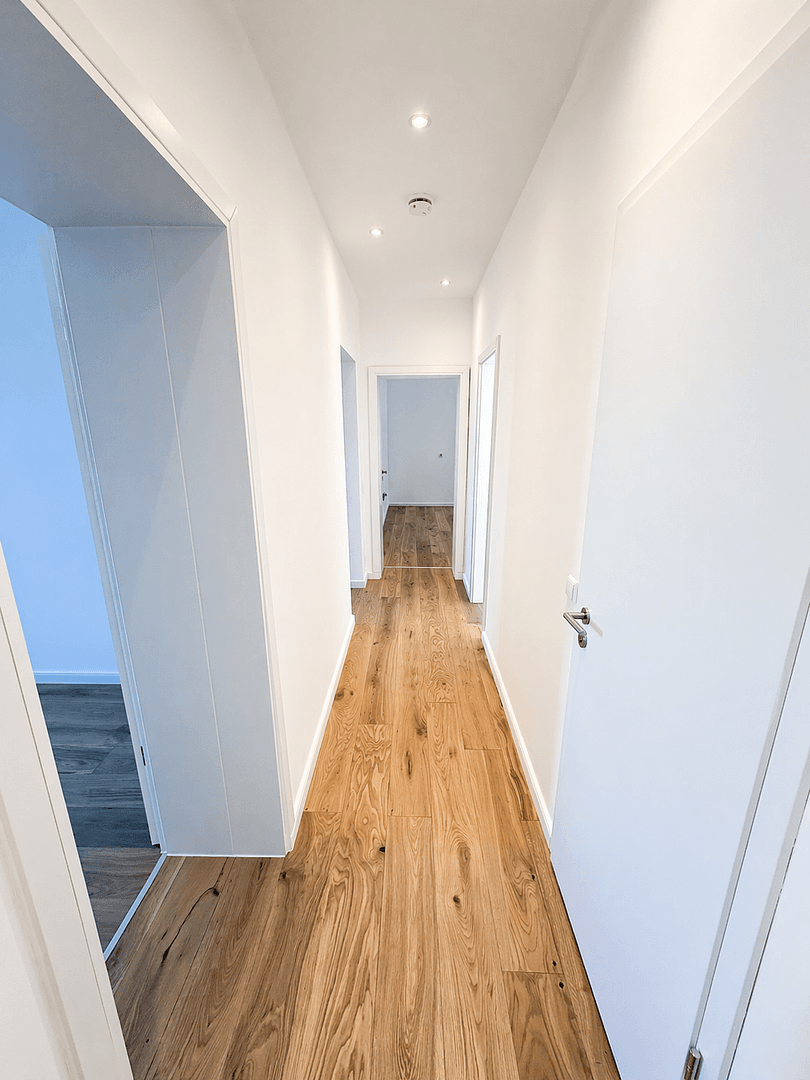 Prenájom bytu 4-izbový 120 m², Königseestr, Berlin, Berlín Prenájom bytu 4-izbový 120 m², Königseestr, Berlin, Berlín