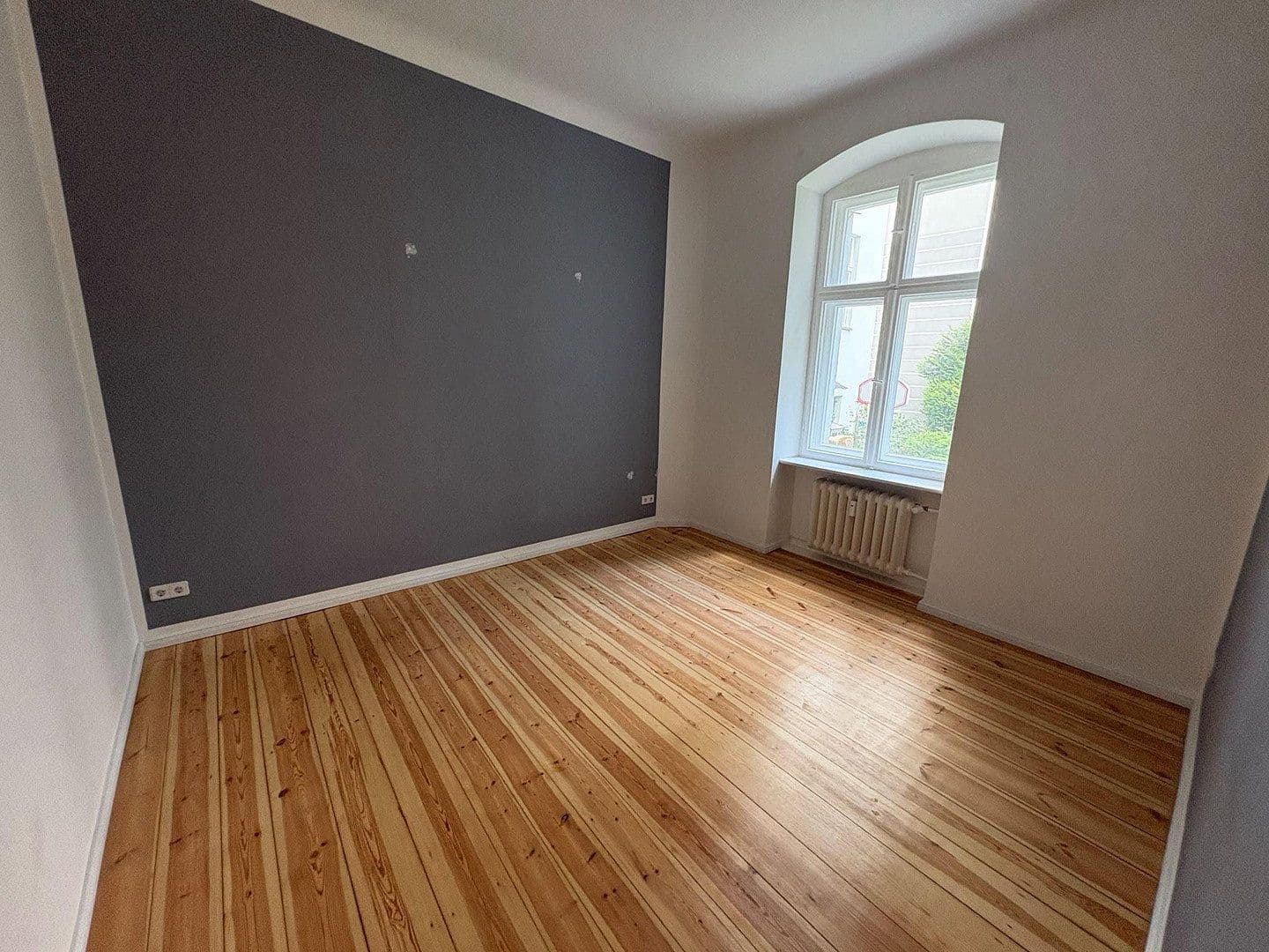 Prenájom bytu 2-izbový 63 m², Duisburgerstr. 15, Berlin, Berlín Prenájom bytu 2-izbový 63 m², Duisburgerstr. 15, Berlin, Berlín