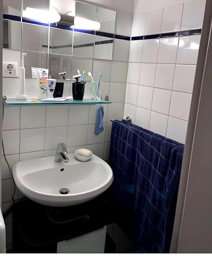 Prenájom bytu 3-izbový 88 m², Theodor-Heuss-Straße 50, Wuppertal, Severné Porýnie - Westfálsko Prenájom bytu 3-izbový 88 m², Theodor-Heuss-Straße 50, Wuppertal, Severné Porýnie - Westfálsko