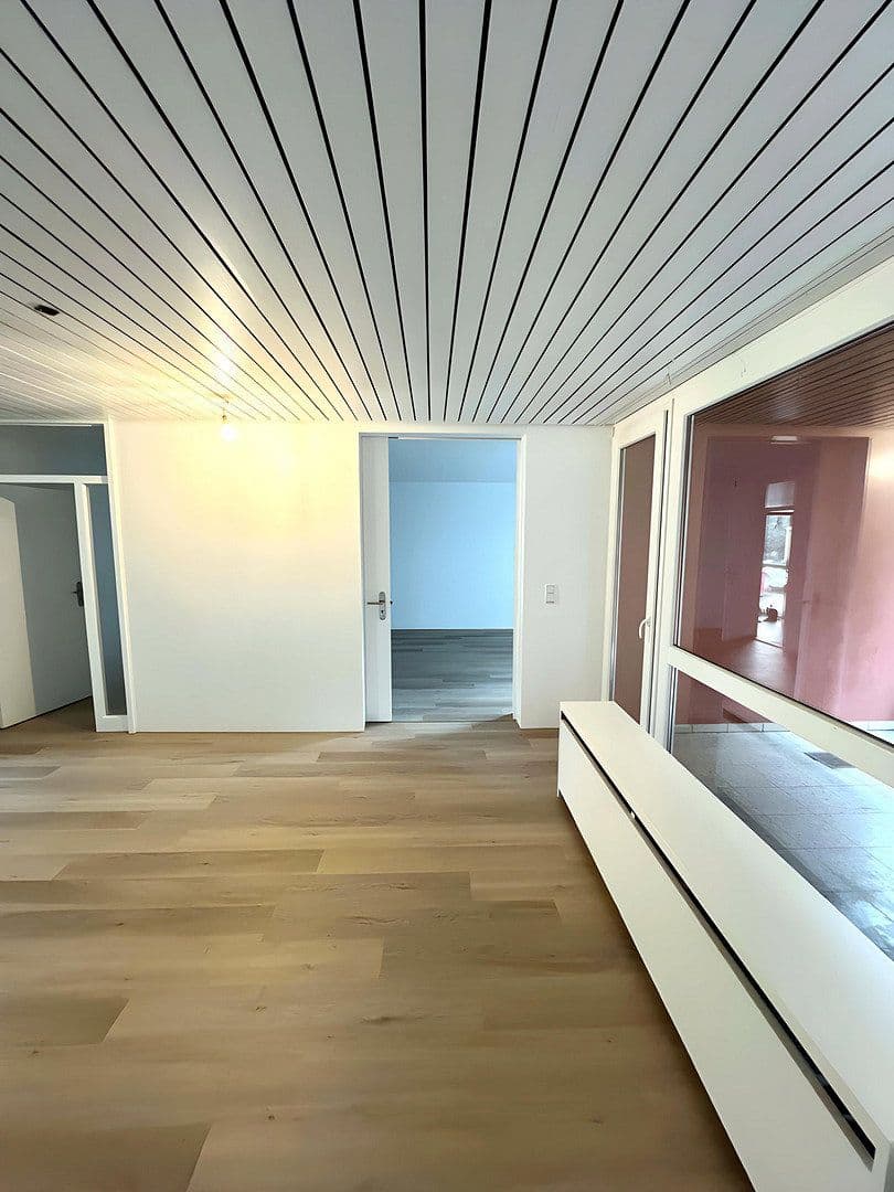 Prenájom bytu 3-izbový 100 m², Theodor- Heuss- Str. 13- 15, Paderborn, Severné Porýnie - Westfálsko Prenájom bytu 3-izbový 100 m², Theodor- Heuss- Str. 13- 15, Paderborn, Severné Porýnie - Westfálsko
