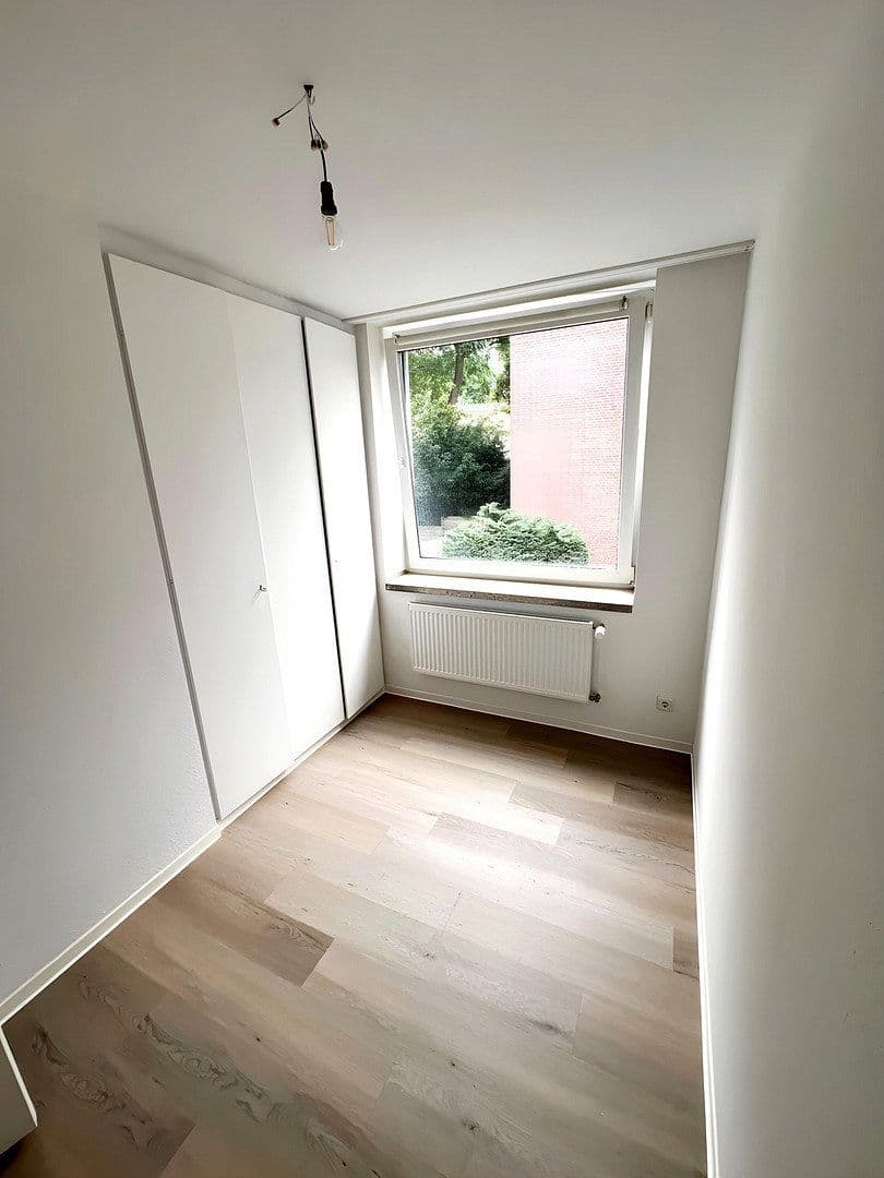 Prenájom bytu 3-izbový 100 m², Theodor- Heuss- Str. 13- 15, Paderborn, Severné Porýnie - Westfálsko Prenájom bytu 3-izbový 100 m², Theodor- Heuss- Str. 13- 15, Paderborn, Severné Porýnie - Westfálsko