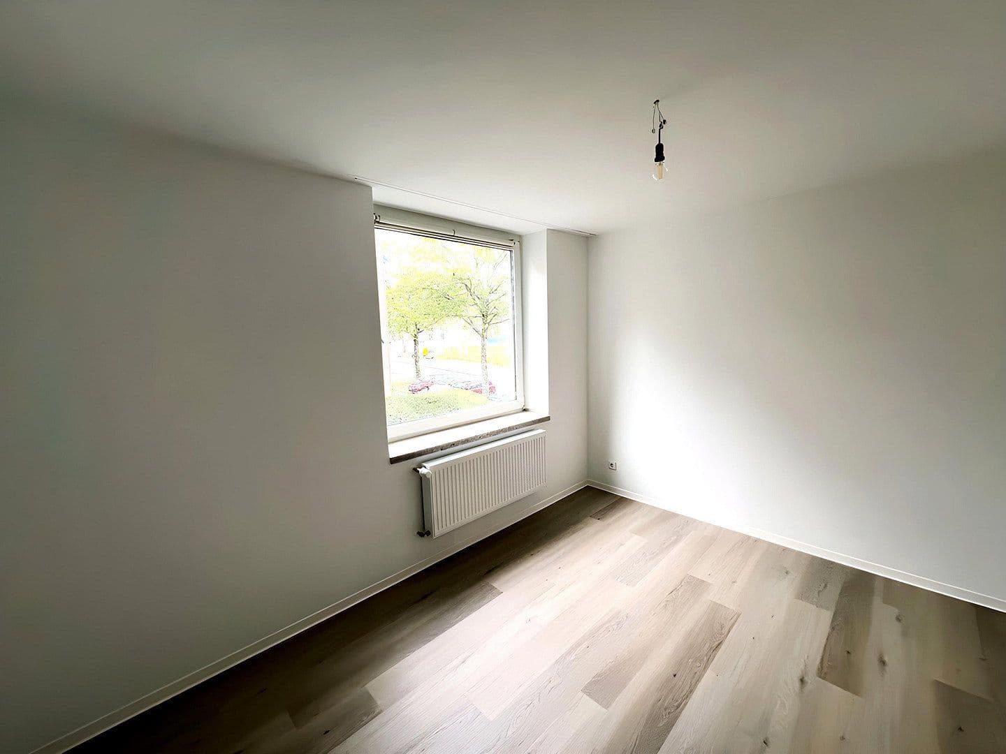 Prenájom bytu 3-izbový 100 m², Theodor- Heuss- Str. 13- 15, Paderborn, Severné Porýnie - Westfálsko Prenájom bytu 3-izbový 100 m², Theodor- Heuss- Str. 13- 15, Paderborn, Severné Porýnie - Westfálsko
