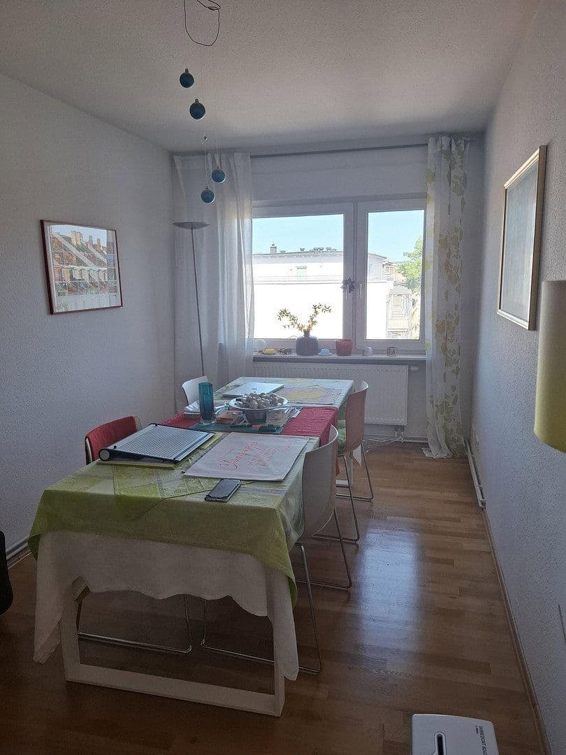 Prenájom bytu 3-izbový 65 m², Georg-Friedrich-Str. 9, Karlsruhe, Bádensko-Wurttembersko Prenájom bytu 3-izbový 65 m², Georg-Friedrich-Str. 9, Karlsruhe, Bádensko-Wurttembersko