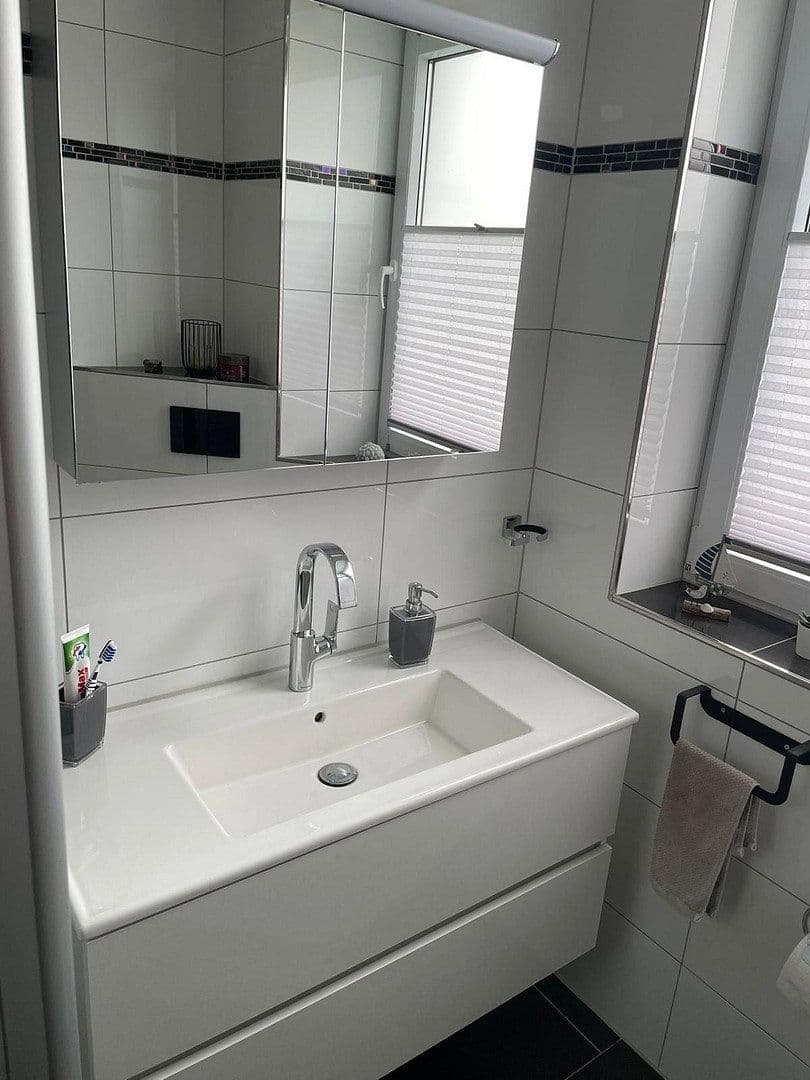 Prenájom bytu 3-izbový 67 m², Edingkweg 18, Dortmund, Severné Porýnie - Westfálsko Prenájom bytu 3-izbový 67 m², Edingkweg 18, Dortmund, Severné Porýnie - Westfálsko