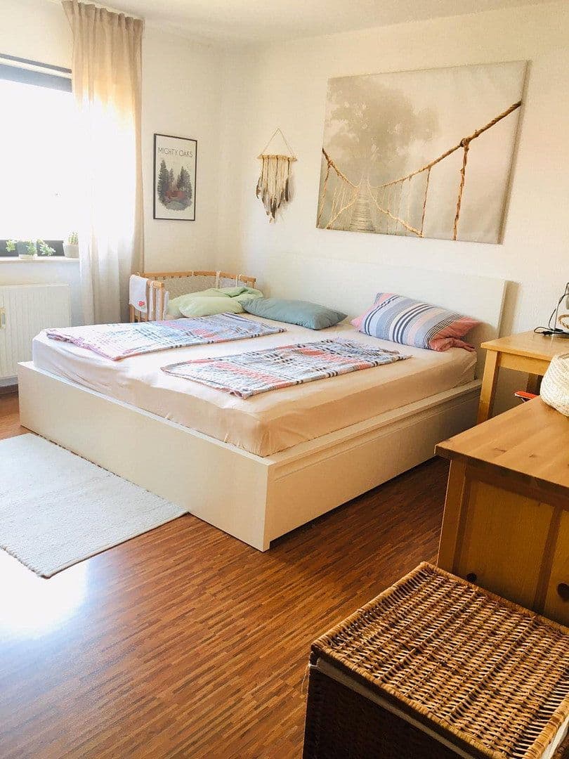 Prenájom bytu 3-izbový 94 m², Speyer, Porýnie-Falcko Prenájom bytu 3-izbový 94 m², Speyer, Porýnie-Falcko