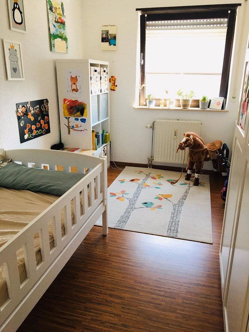 Prenájom bytu 3-izbový 94 m², Speyer, Porýnie-Falcko Prenájom bytu 3-izbový 94 m², Speyer, Porýnie-Falcko