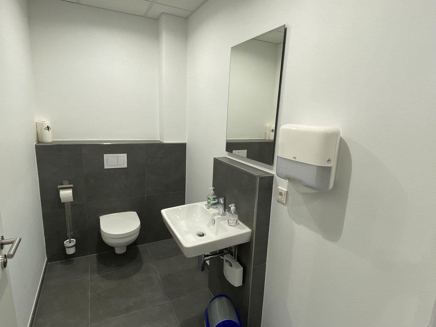 Prenájom kancelárie 73 m², Salzkotten, Severné Porýnie - Westfálsko Prenájom kancelárie 73 m², Salzkotten, Severné Porýnie - Westfálsko