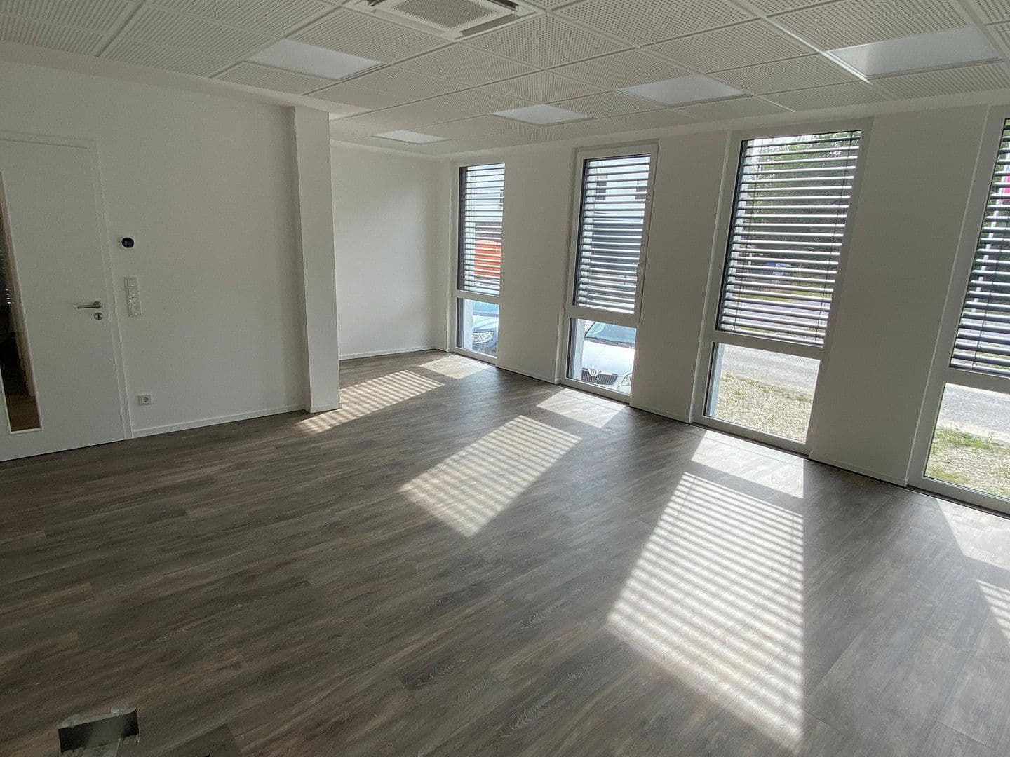 Prenájom kancelárie 73 m², Salzkotten, Severné Porýnie - Westfálsko Prenájom kancelárie 73 m², Salzkotten, Severné Porýnie - Westfálsko