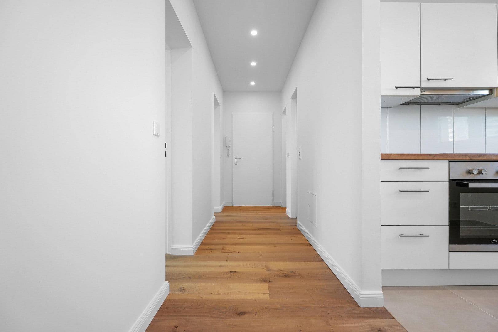 Prenájom bytu 3-izbový 59 m², Bremen, Brémy Prenájom bytu 3-izbový 59 m², Bremen, Brémy