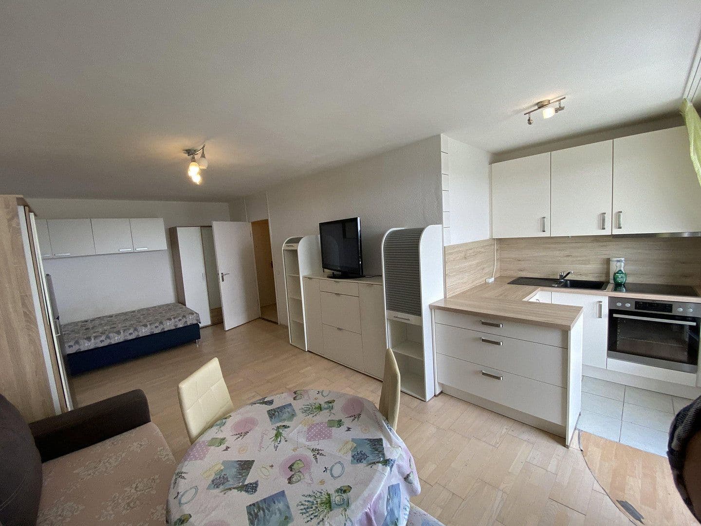 Predaj bytu 1-izbový 36 m², Drygalski Allee 118, München Thalkirchen-Sendling, Bavorsko Predaj bytu 1-izbový 36 m², Drygalski Allee 118, München Thalkirchen-Sendling, Bavorsko