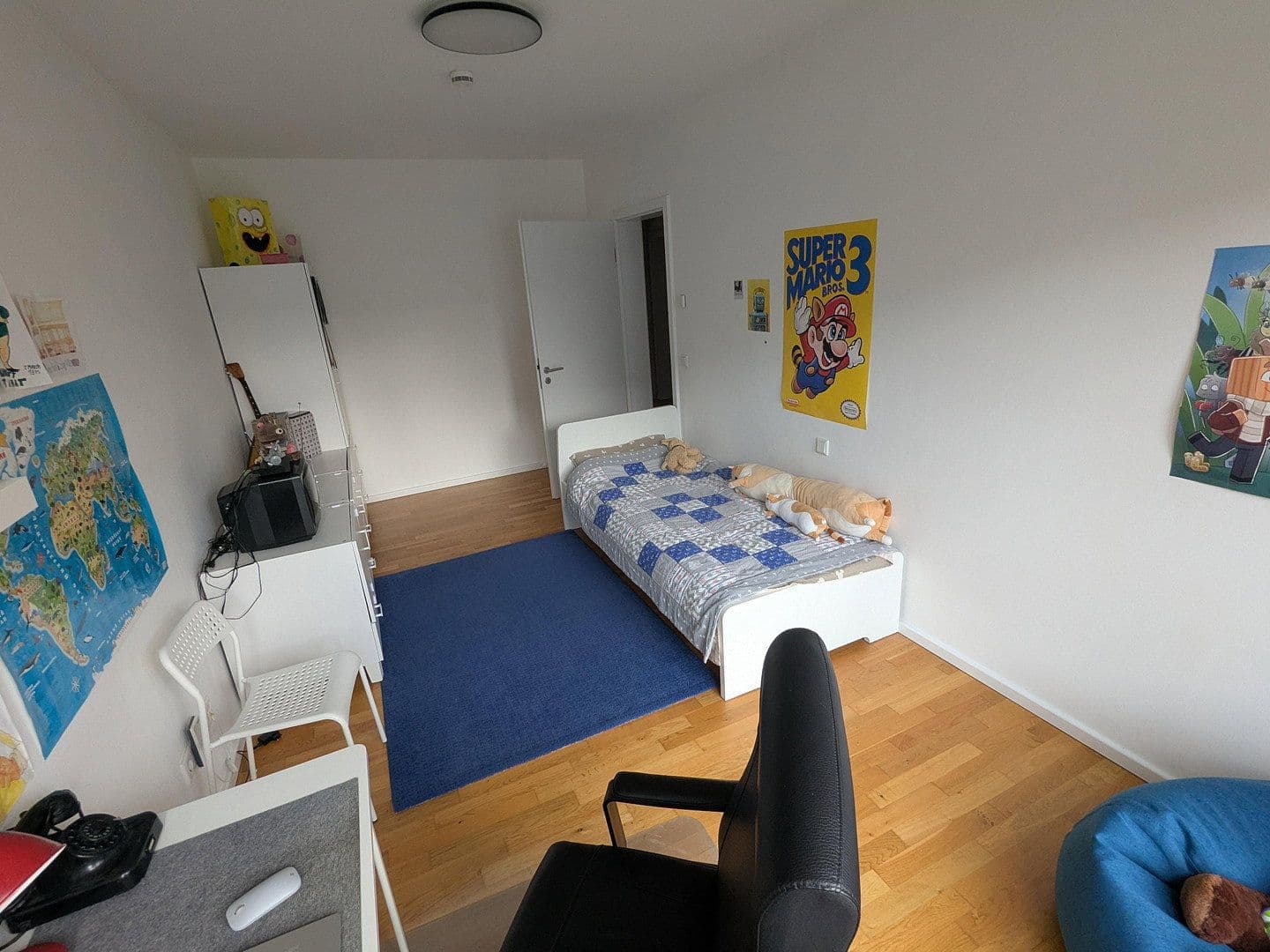 Prenájom bytu 3-izbový 151 m², Krachtstr. 8, Berlin, Berlín Prenájom bytu 3-izbový 151 m², Krachtstr. 8, Berlin, Berlín