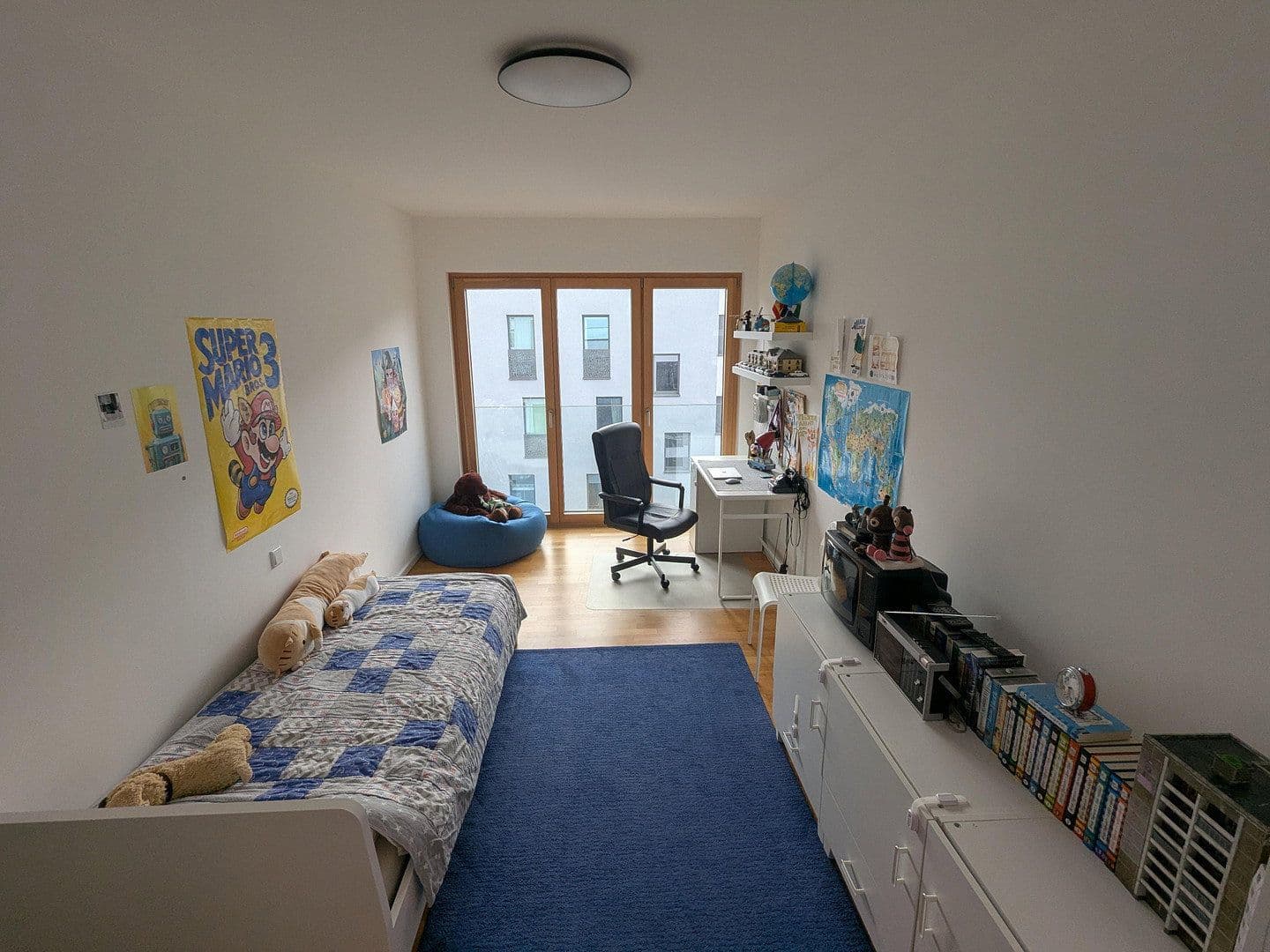 Prenájom bytu 3-izbový 151 m², Krachtstr. 8, Berlin, Berlín Prenájom bytu 3-izbový 151 m², Krachtstr. 8, Berlin, Berlín