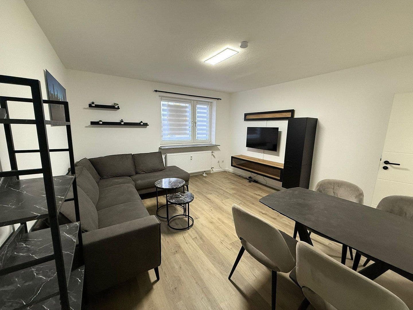 Prenájom bytu 2-izbový 49 m², Gerhart - Hauptmann - Straße 11, Erlangen, Bavorsko Prenájom bytu 2-izbový 49 m², Gerhart - Hauptmann - Straße 11, Erlangen, Bavorsko