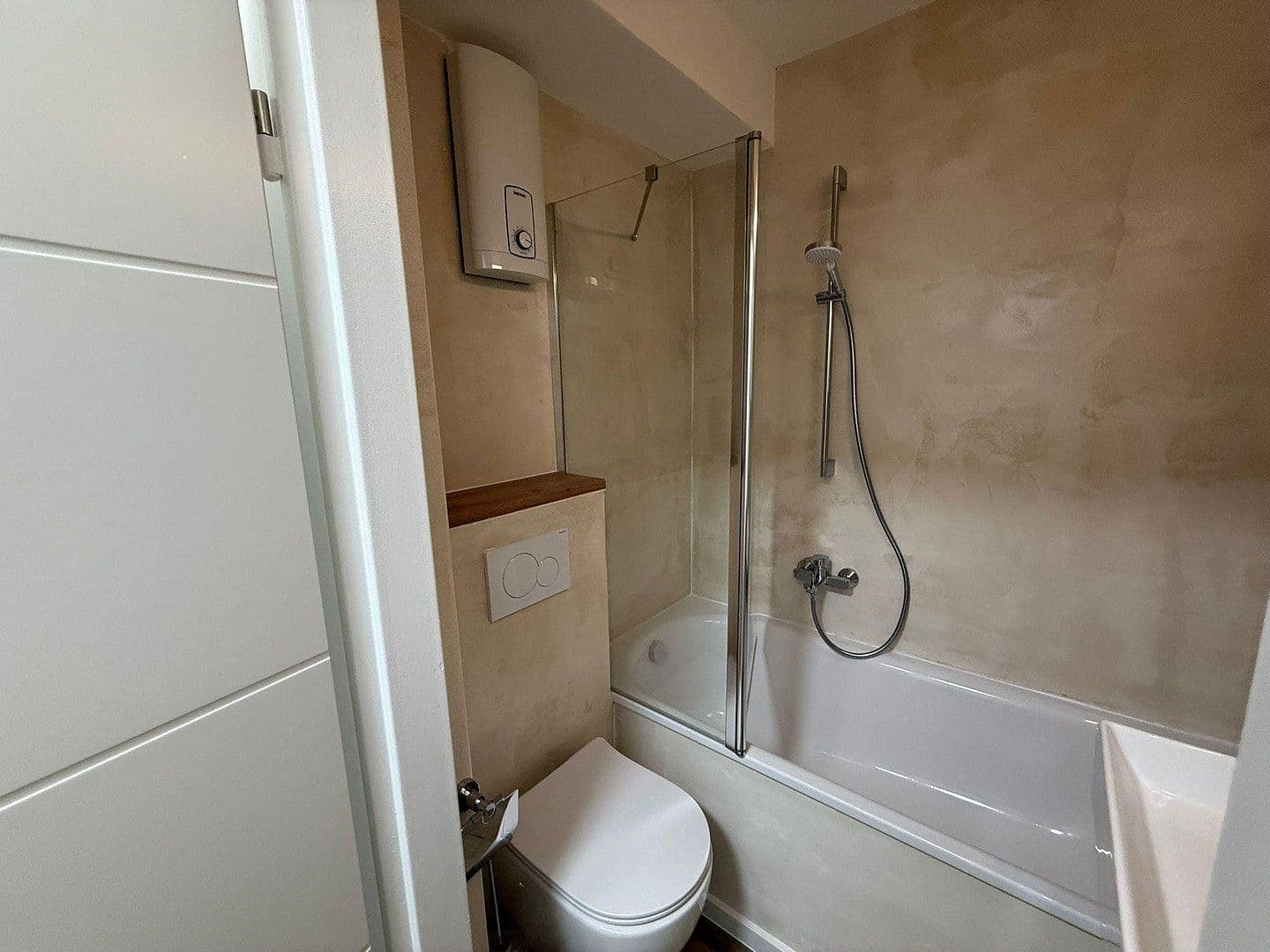 Prenájom bytu 2-izbový 49 m², Gerhart - Hauptmann - Straße 11, Erlangen, Bavorsko Prenájom bytu 2-izbový 49 m², Gerhart - Hauptmann - Straße 11, Erlangen, Bavorsko